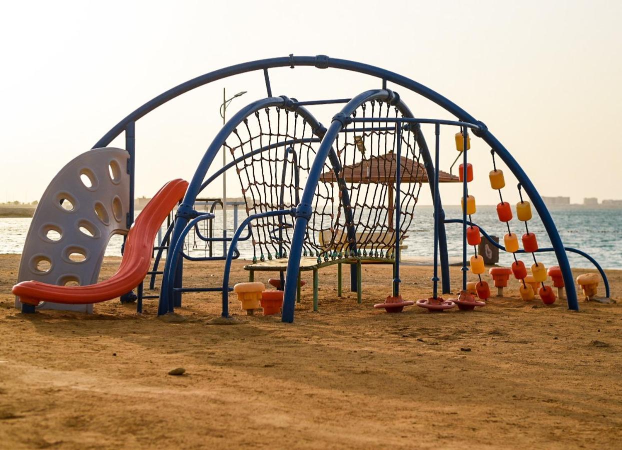 Hotel&Resort Golden Marina Yanbu Buitenkant foto