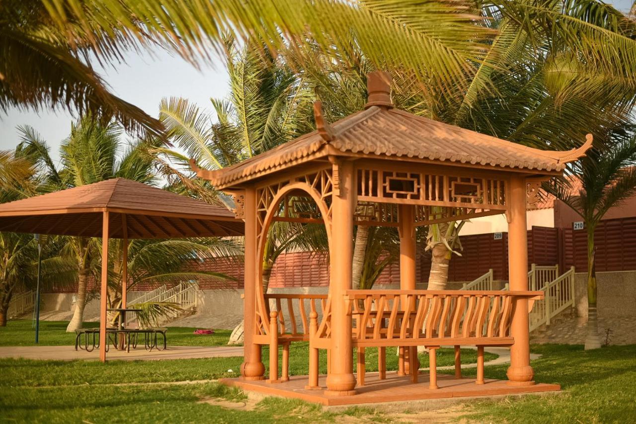 Hotel&Resort Golden Marina Yanbu Buitenkant foto
