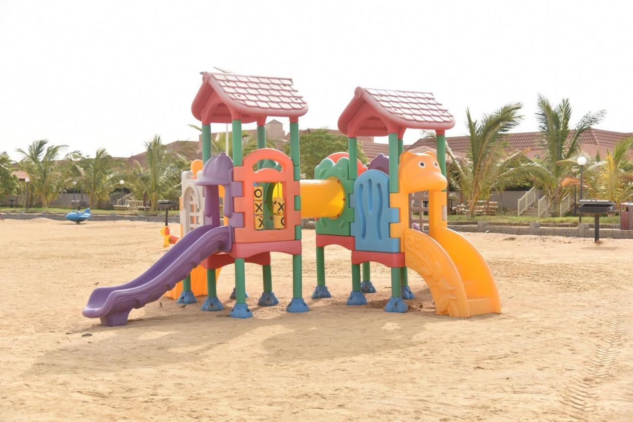 Hotel&Resort Golden Marina Yanbu Buitenkant foto