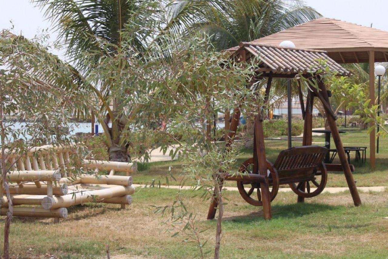 Hotel&Resort Golden Marina Yanbu Buitenkant foto